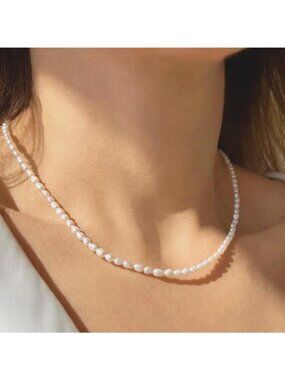 Elegant Classic White Pearl Necklace